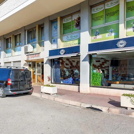 Gabriel Yourhosthelper