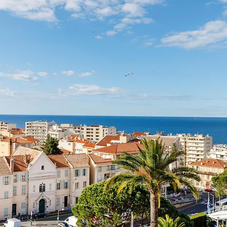 Gabriel Yourhosthelper *